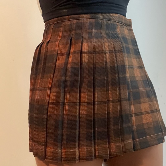 Urban Outfitters Pleated Mini Skirt Brown Black. - Picture 2 of 4